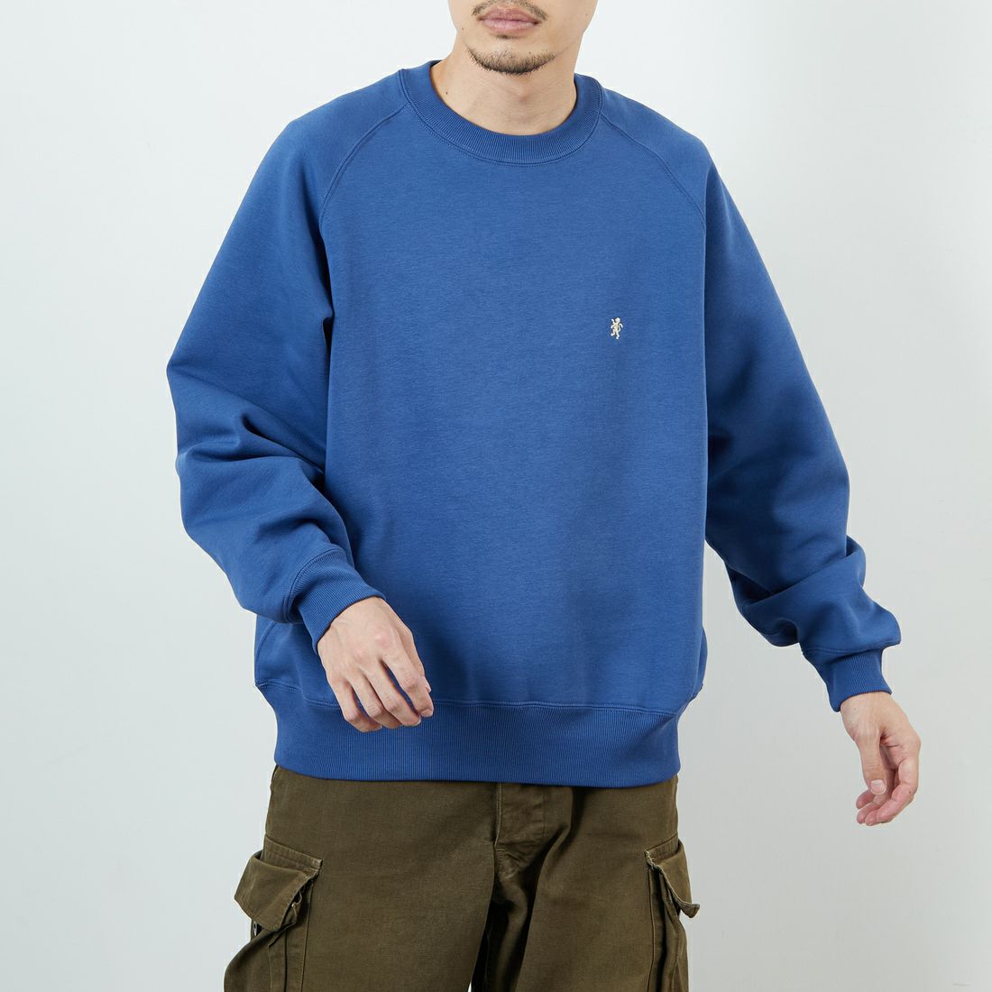 Gymphlex [ジムフレックス] スウィングスリーブ クルーネックスウェット [GY-C0292TCF] LT.BLUE &&モデル身長：168cm 着用サイズ：M&&