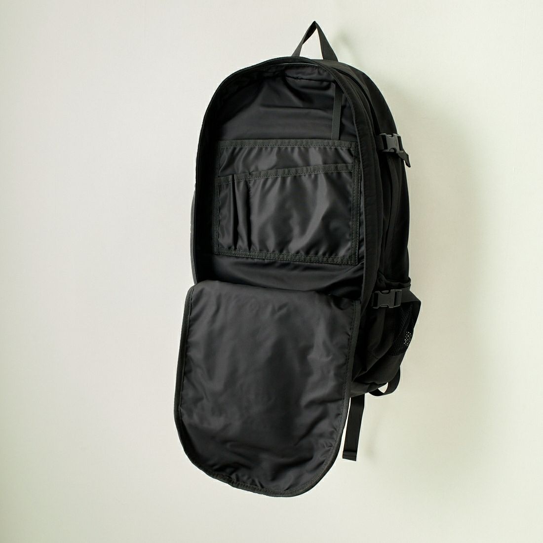 DANTON [ダントン] ポリエステルツイル バックパック [MONT-FARON-27] BLACK