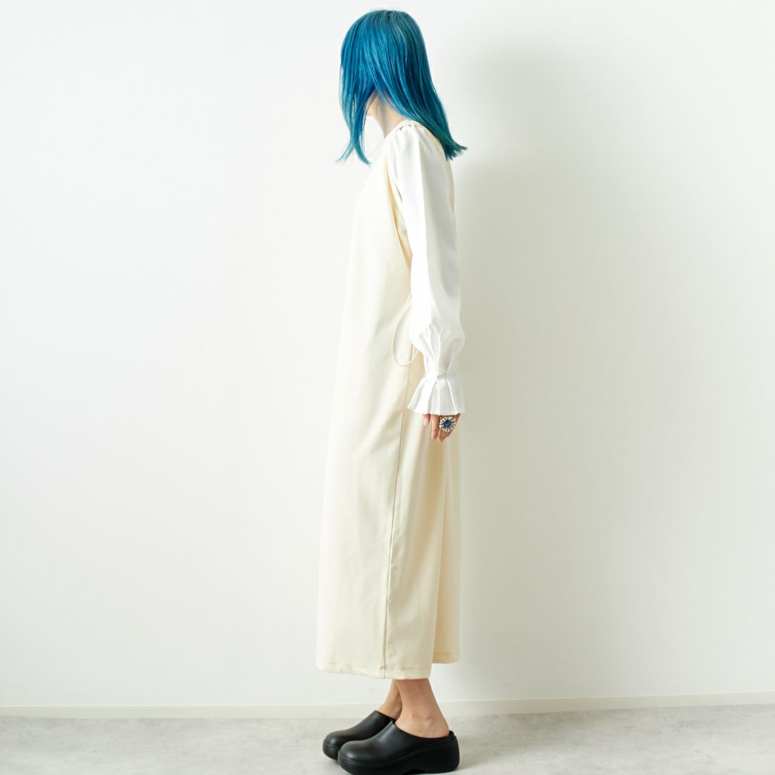 Maison de L'allure [メゾン ドゥ ラリュール] 布帛ドッキングドロストワンピース [M24132013] 21 IVR/OFF &&モデル身長：167cm 着用サイズ：F&&