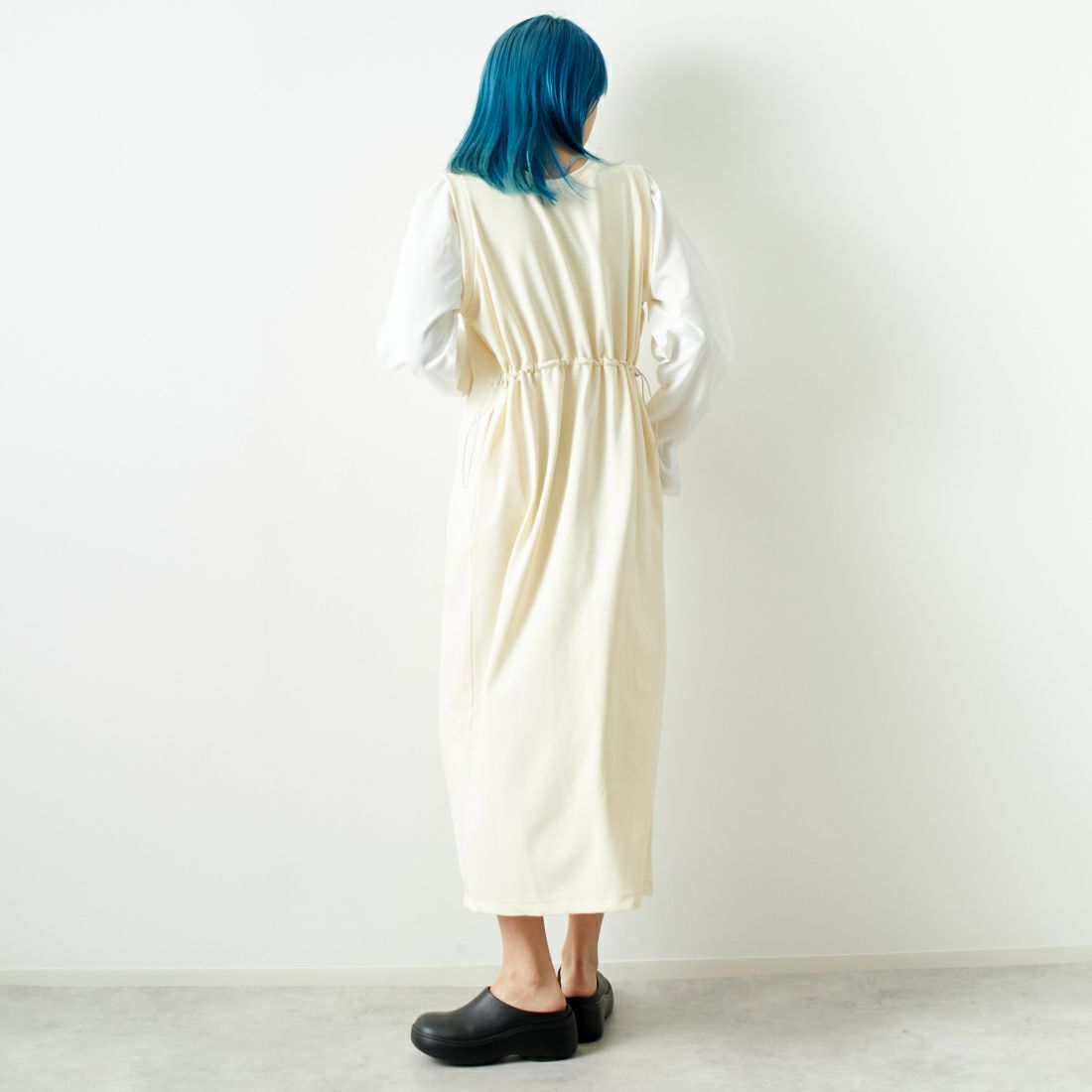 Maison de L'allure [メゾン ドゥ ラリュール] 布帛ドッキングドロストワンピース [M24132013] 21 IVR/OFF &&モデル身長：167cm 着用サイズ：F&&