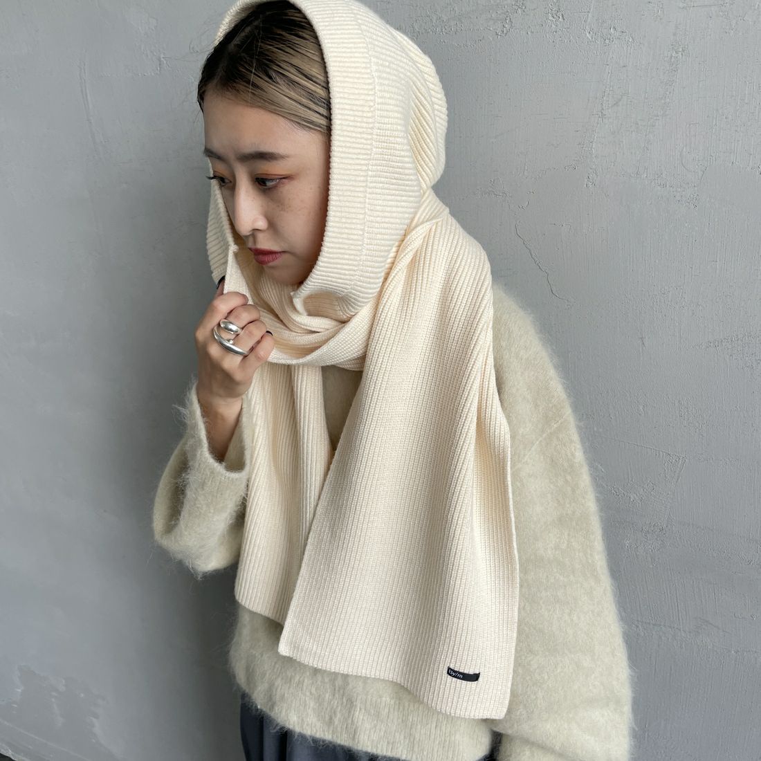 22 BEIGE