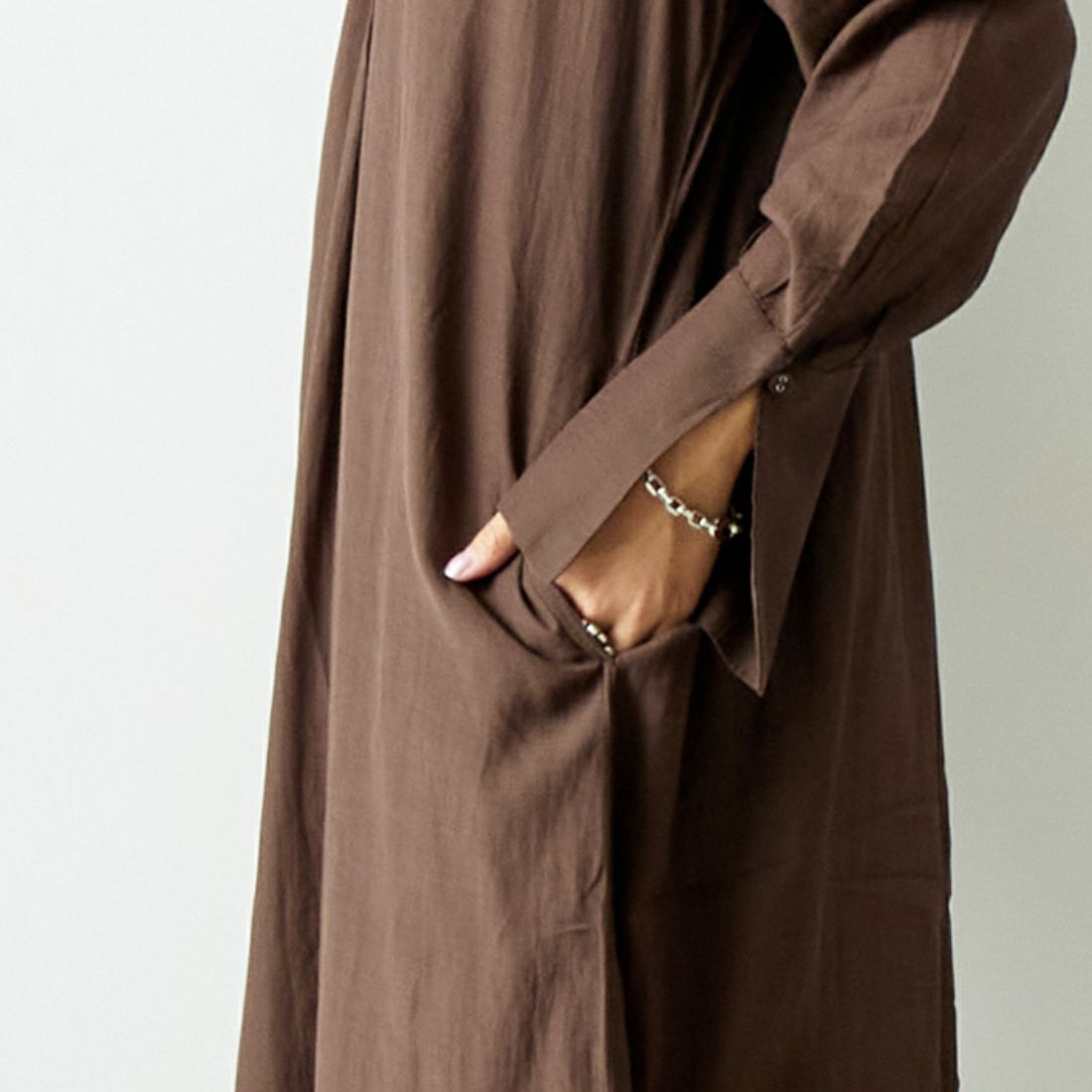TORRAZZO DONNA ビーガンシルクカフタンドレス TORRAZZO DONNA [トラッゾドンナ] ビーガンシルクカフタンドレス