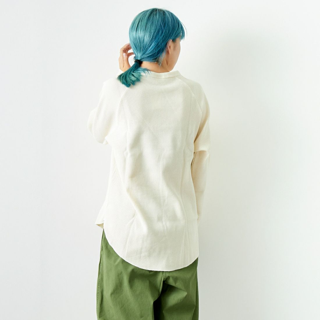 FRUIT OF THE LOOM × GOOD FOR [フルーツ オブ ザ ルーム × グッド フォー] サーマルラグランTシャツ [GF-1501] 02 OFF &&モデル身長：167cm 着用サイズ：M&&