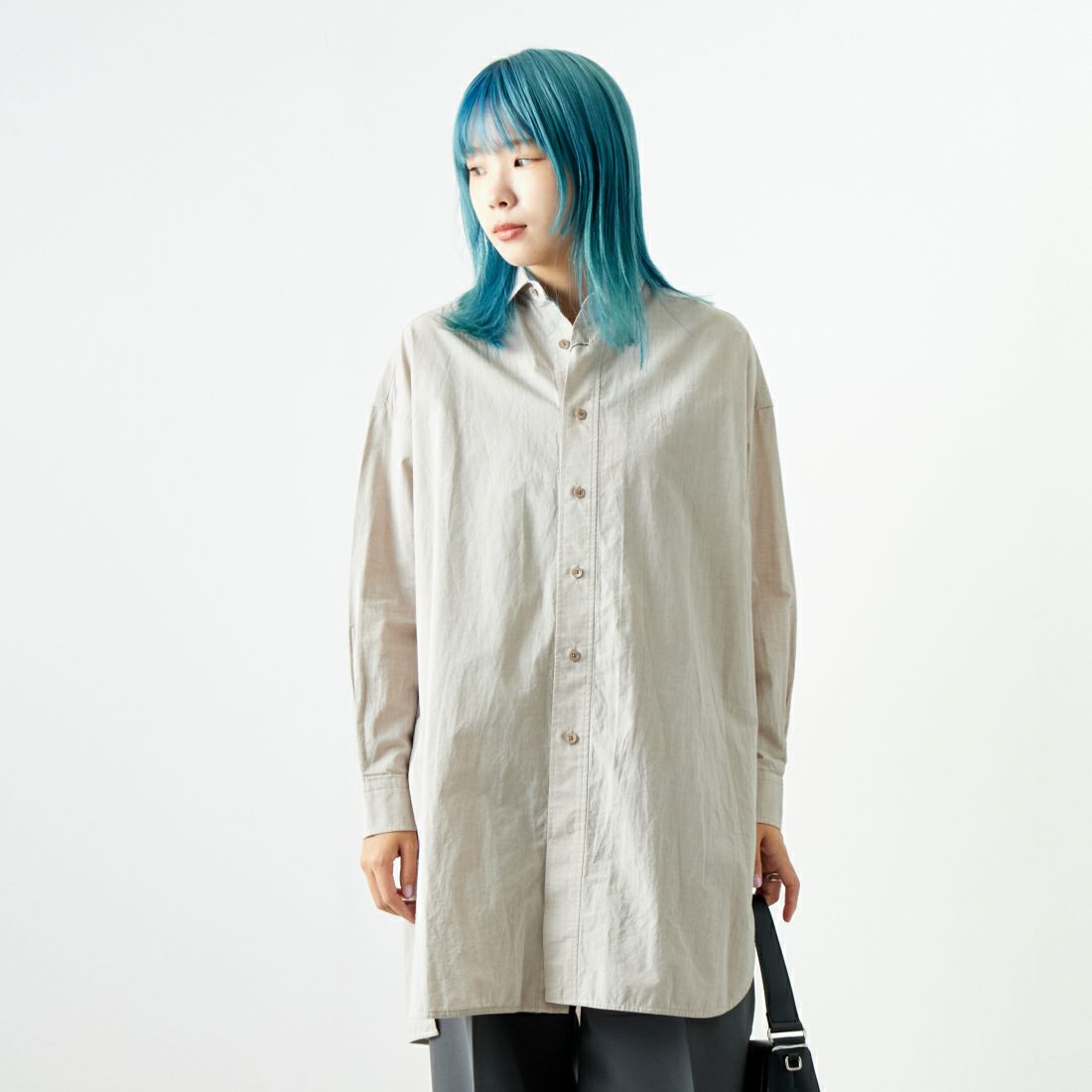 TICCA [ティッカ] スクエアスリットチュニック [TBDA-113] BEIGE &&モデル身長：167cm 着用サイズ：F&&
