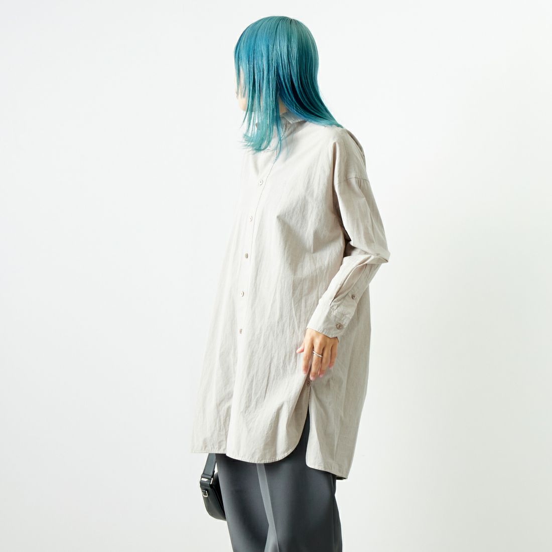TICCA [ティッカ] スクエアスリットチュニック [TBDA-113] BEIGE &&モデル身長：167cm 着用サイズ：F&&