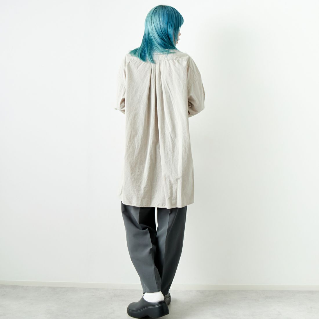 TICCA [ティッカ] スクエアスリットチュニック [TBDA-113] BEIGE &&モデル身長：167cm 着用サイズ：F&&