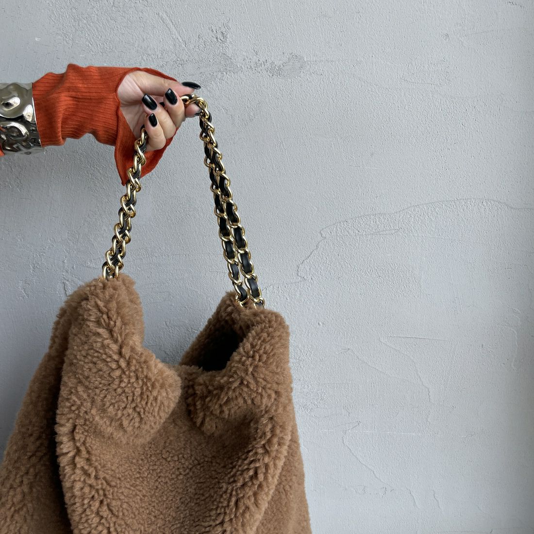 VIOLAd'ORO [ヴィオラドーロ] エコムートン チェーントートバッグ [V-8680] BROWN