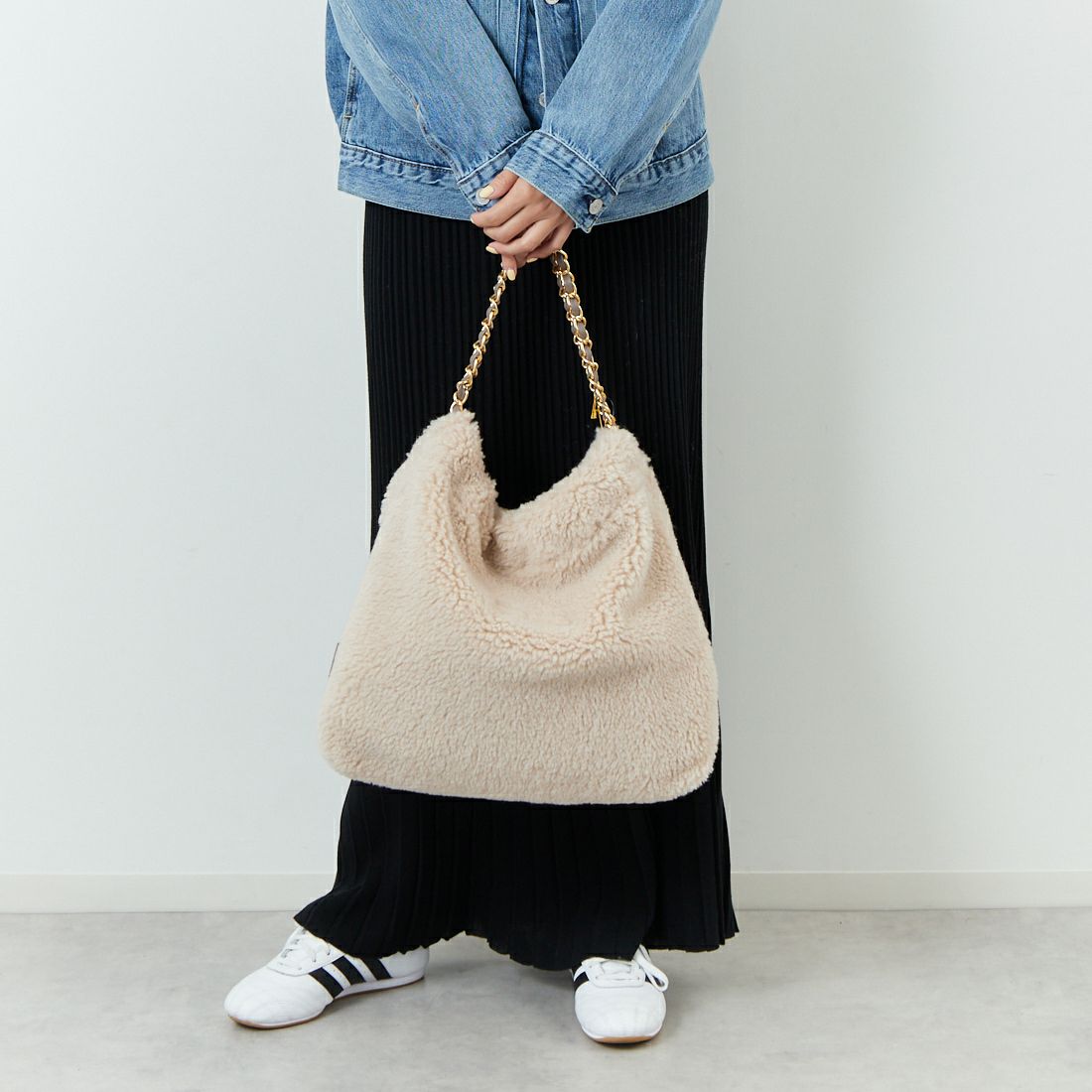 VIOLAd'ORO [ヴィオラドーロ] エコムートン チェーントートバッグ [V-8680] OFF WHITE