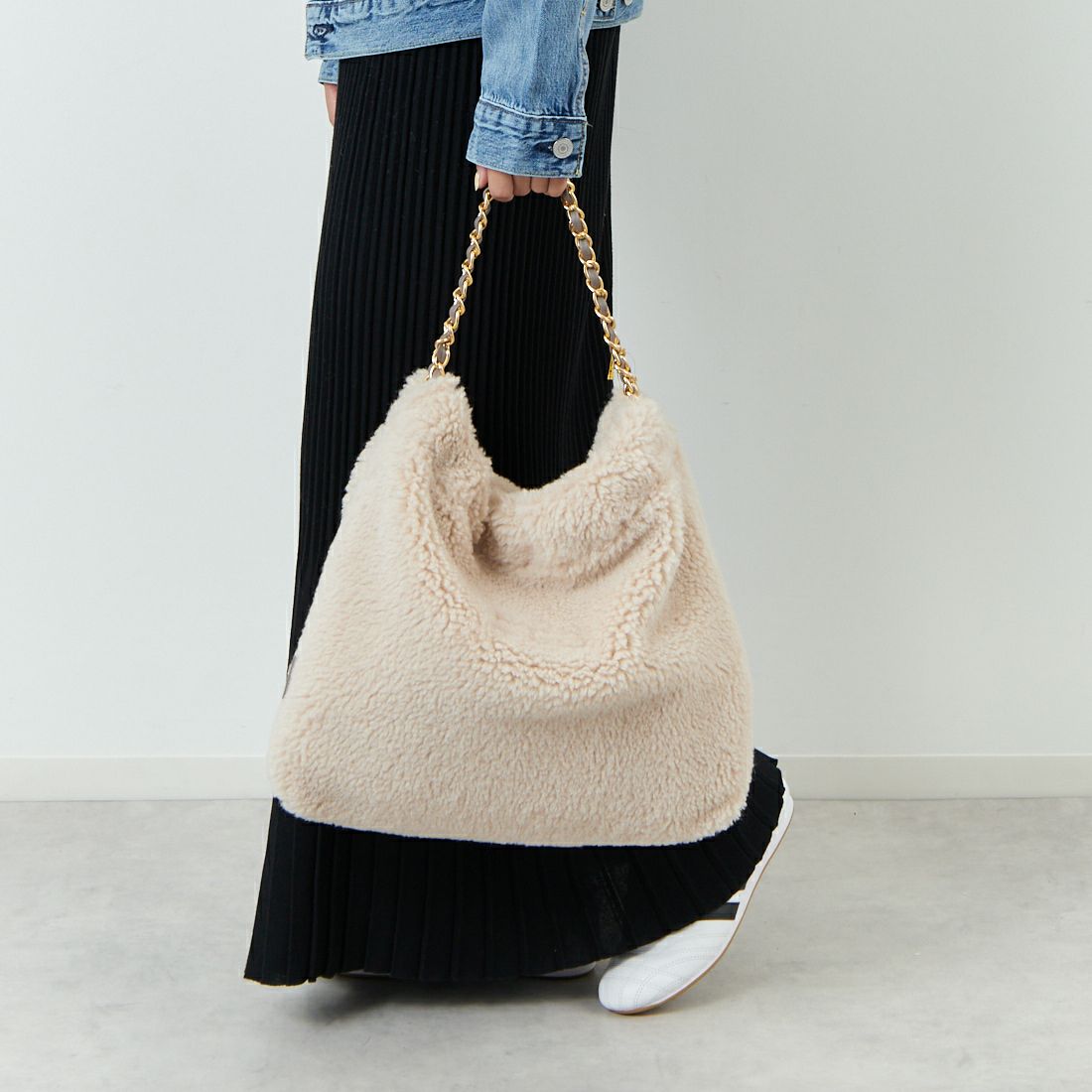 VIOLAd'ORO [ヴィオラドーロ] エコムートン チェーントートバッグ [V-8680] OFF WHITE