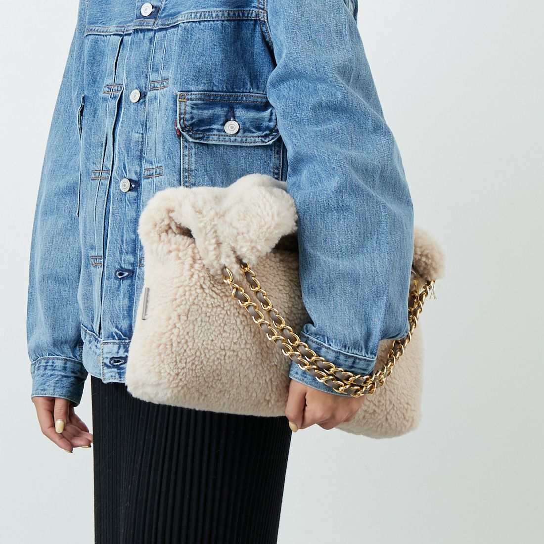 VIOLAd'ORO [ヴィオラドーロ] エコムートン チェーントートバッグ [V-8680] OFF WHITE