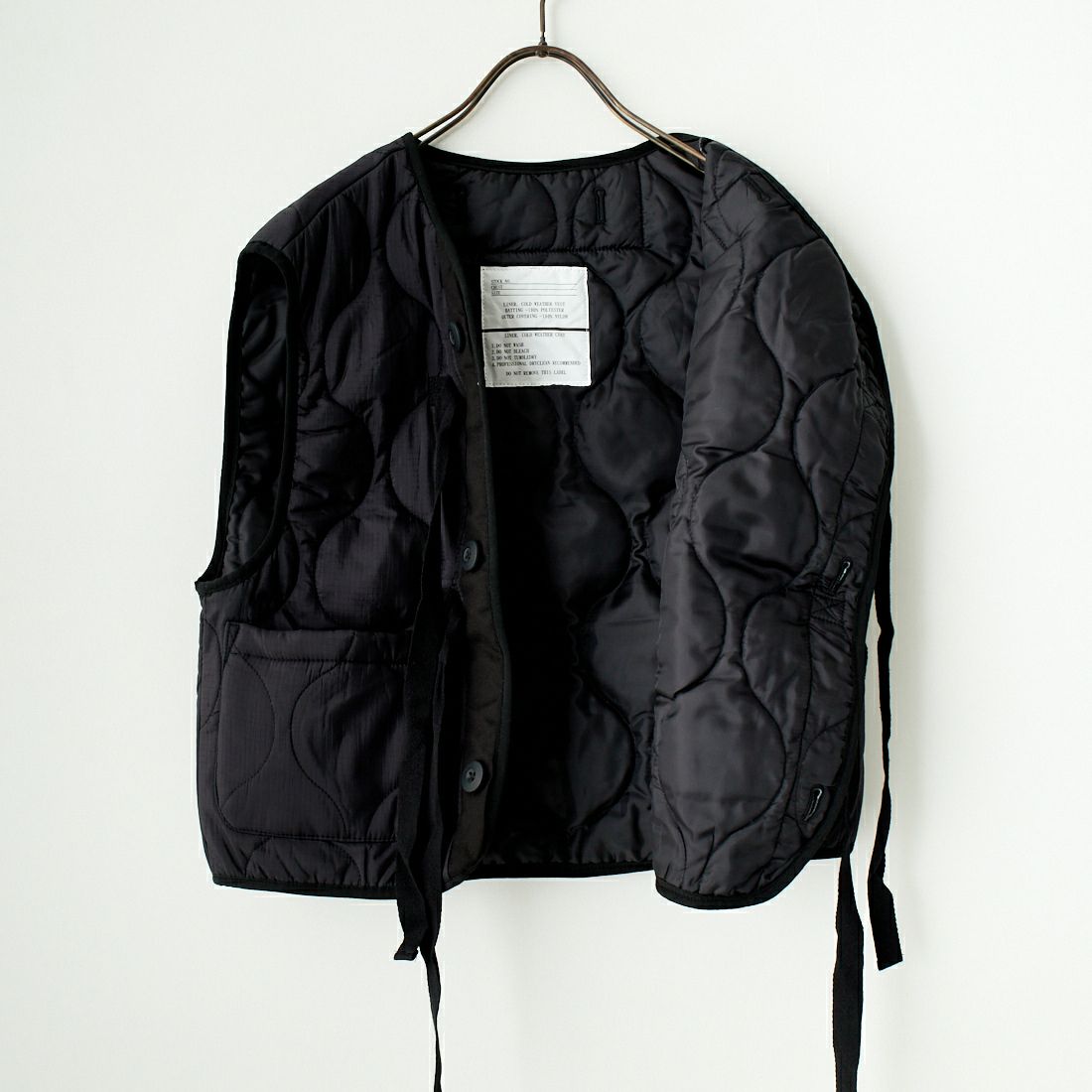 MILITARY [ミリタリー] 別注 フロントリボンキルティングベスト [T-247890000-JF] BLACK