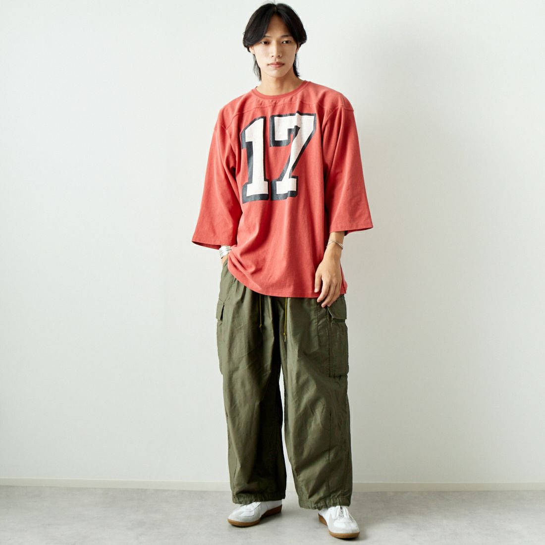 JACKSON MATISSE [ジャクソンマティス] 17 フットボールTシャツ [JM24AW002] RED &&モデル身長：179cm 着用サイズ：L&&