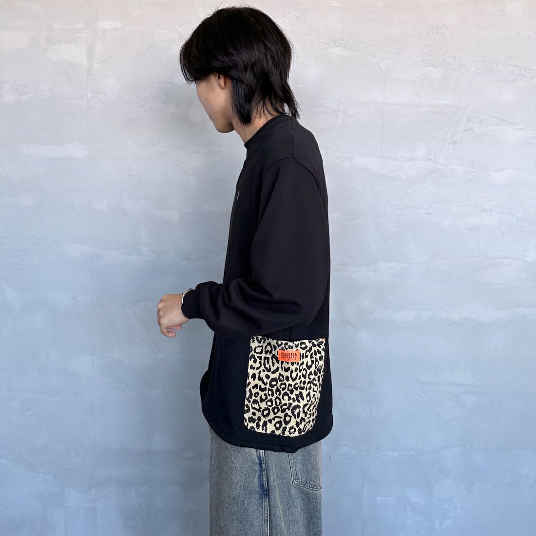 UNIVERSAL OVERALL [ユニバーサルオーバーオール] 別注 ドローコード カバーオールスウェット [U2431226IN-JF] BLACK &&モデル身長：179cm 着用サイズ：M&&