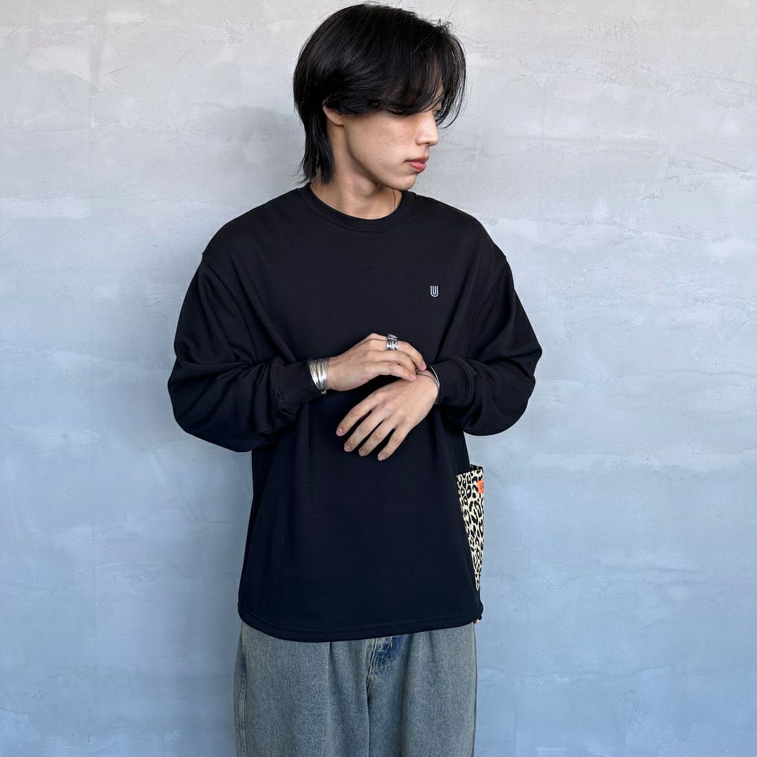 UNIVERSAL OVERALL [ユニバーサルオーバーオール] 別注 ドローコード カバーオールスウェット [U2431226IN-JF] BLACK &&モデル身長：179cm 着用サイズ：L&&
