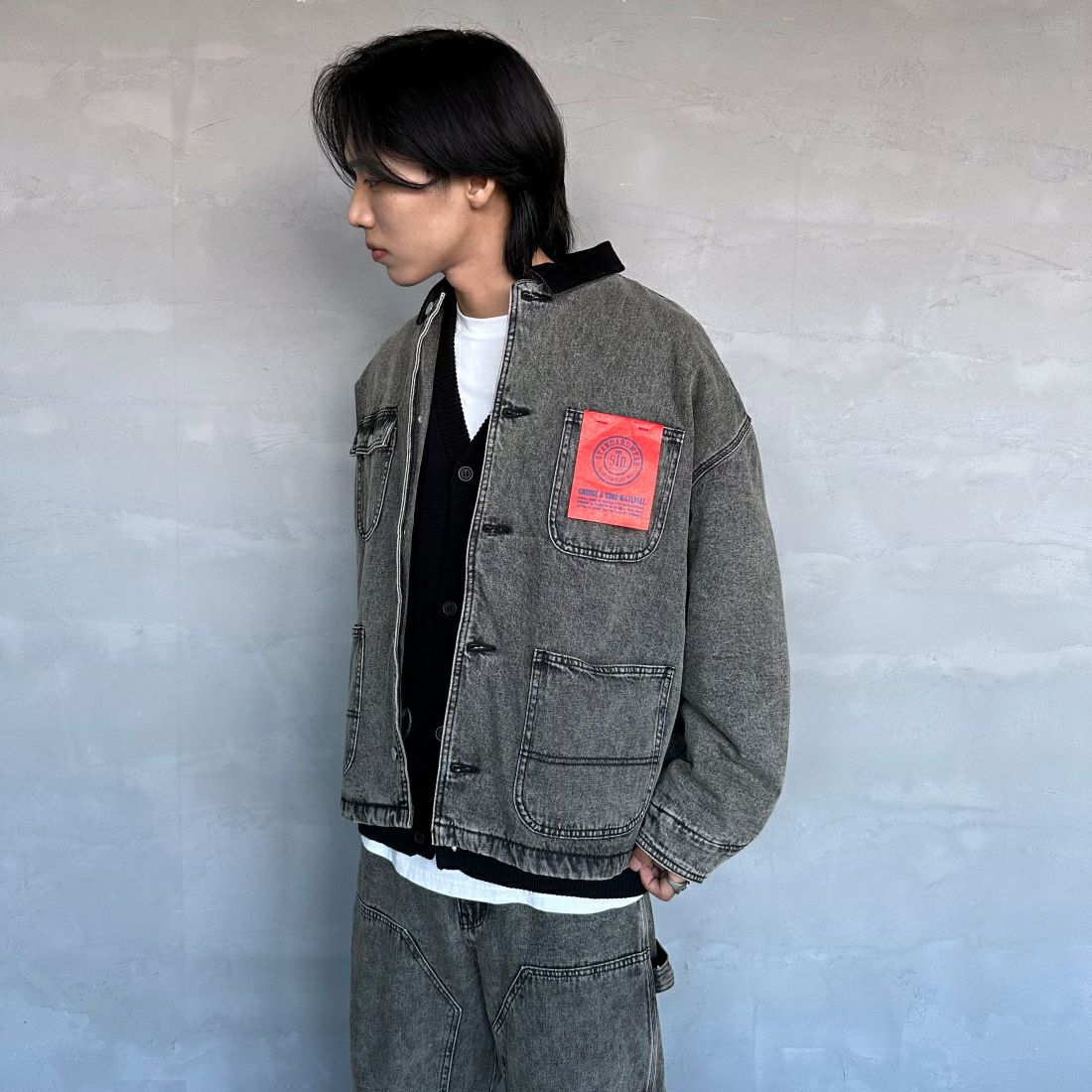 Jeans Factory Clothes [ジーンズファクトリークローズ] STANDARD ショートカバーオール [JFC-244-065] T.ACID BLK &&モデル身長：179cm 着用サイズ：L&&
