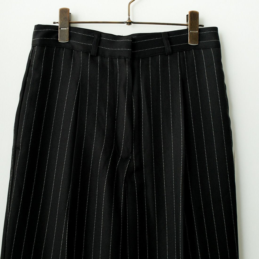 TODAYFUL [トゥデイフル] ストライプツイルトラウザーズ [12420701] BLK