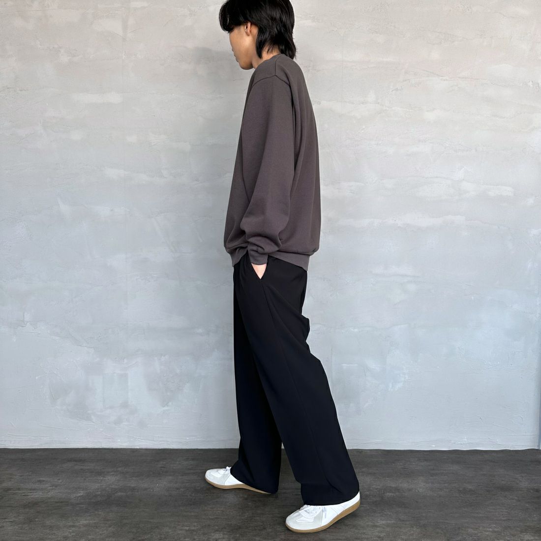 Health knit [ヘルスニット] 別注 ヘンリーネックスウェット [HR24F-M019-JF] FADE BLACK &&モデル身長：179cm 着用サイズ：L&&