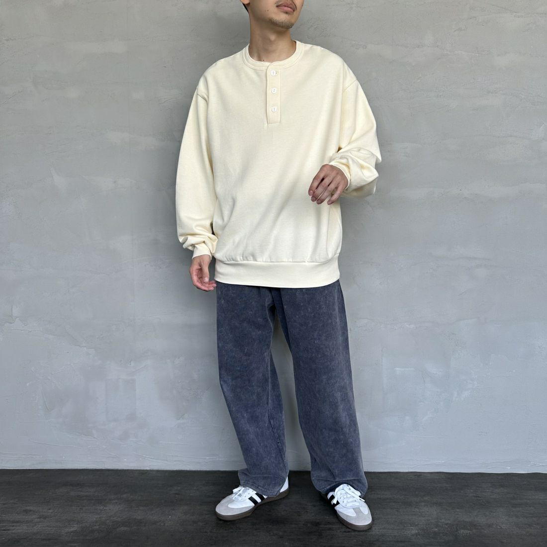 Health knit [ヘルスニット] 別注 ヘンリーネックスウェット [HR24F-M019-JF] IVORY &&モデル身長：168cm 着用サイズ：L&&