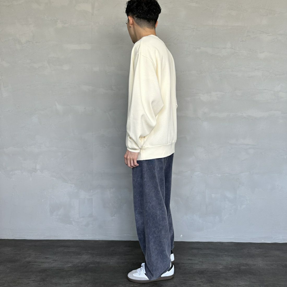 Health knit [ヘルスニット] 別注 ヘンリーネックスウェット [HR24F-M019-JF] IVORY &&モデル身長：168cm 着用サイズ：L&&
