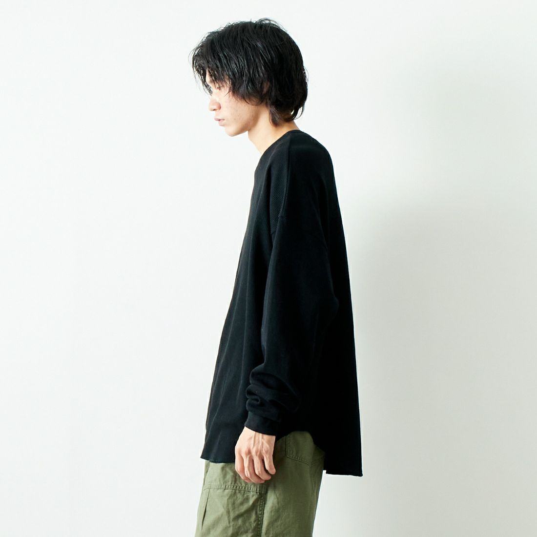 iori [イオリ] 別注 サーマルロングスリーブTシャツ [IP78-JF] BLACK &&モデル身長：182cm 着用サイズ：3&&