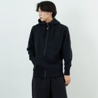 KK&&モデル身長：179cm 着用サイズ：M&&