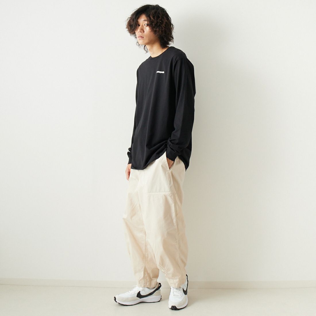 patagonia [パタゴニア] メンズ ロングスリーブ P-6ロゴ レスポンシビリティー [38518] BLK &&モデル身長：182cm 着用サイズ：L&&