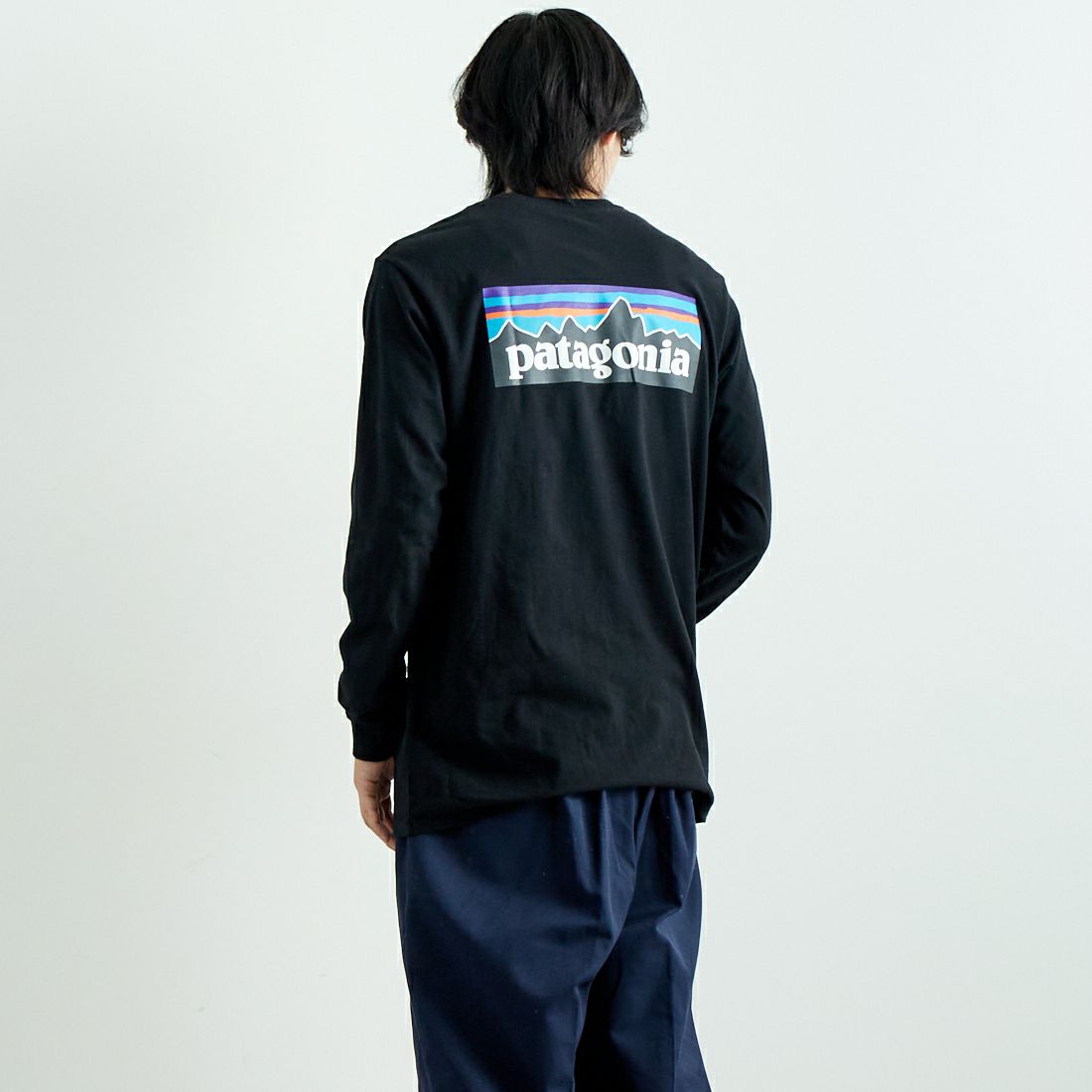 patagonia [パタゴニア] メンズ ロングスリーブ P-6ロゴ レスポンシビリティーTシャツ [38518] BLK &&モデル身長：179cm 着用サイズ：M&&