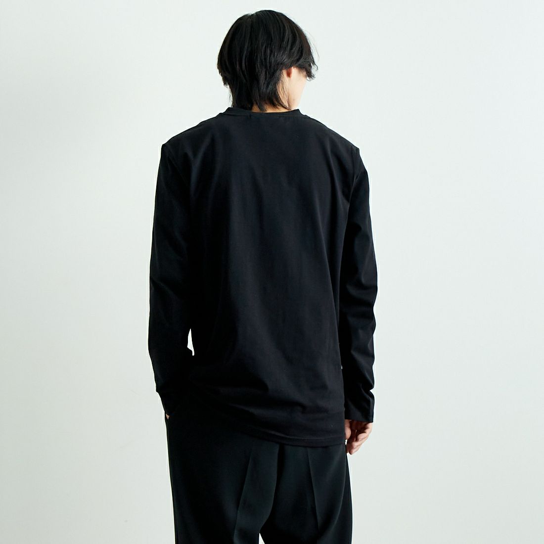 BALR. [ボーラー] 日本限定 ブランドロングスリーブTシャツ [B11111059] BLACK &&モデル身長：179cm 着用サイズ：L&&