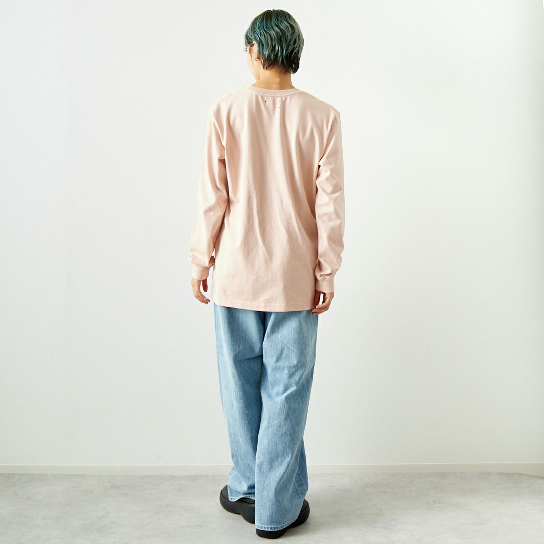MEYAME [メヤメ] スリットロングスリーブTシャツ [MEY-1933] APRICOT &&モデル身長：160cm 着用サイズ：F&&