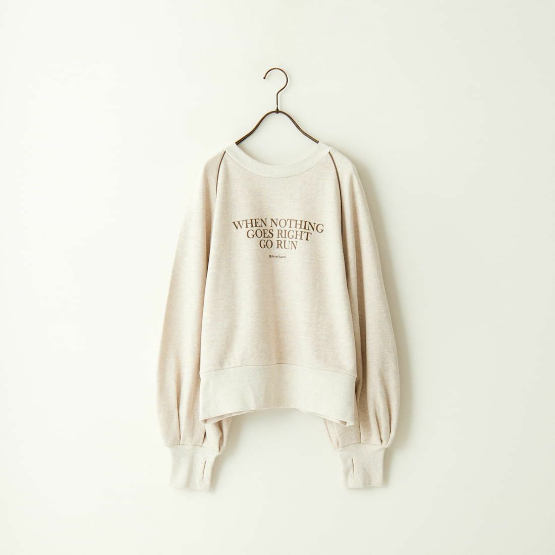 Americana × JEANS FACTORY [アメリカーナ × ジーンズファクトリー] 別注 ボリュームスリーブ ロゴプリントラグランスウェット [ASO-746-3-JF] ｵｰﾄﾐｰﾙ