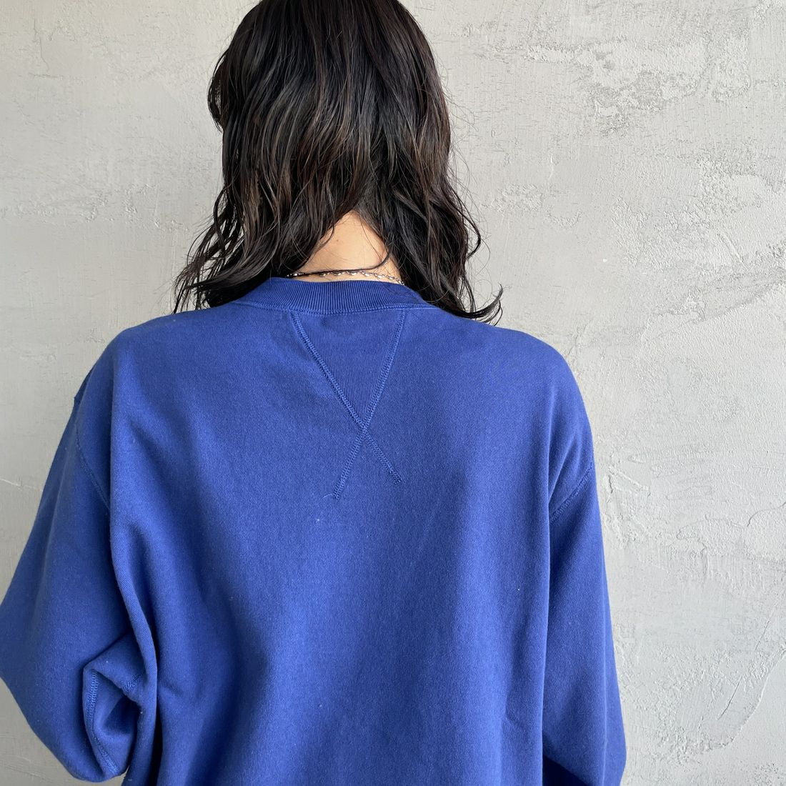 THE SHINZONE [ザ シンゾーン] ダブルガゼット プルオーバー [21SMSCU12] 87 INDIGO &&モデル身長：160cm 着用サイズ：F0&&