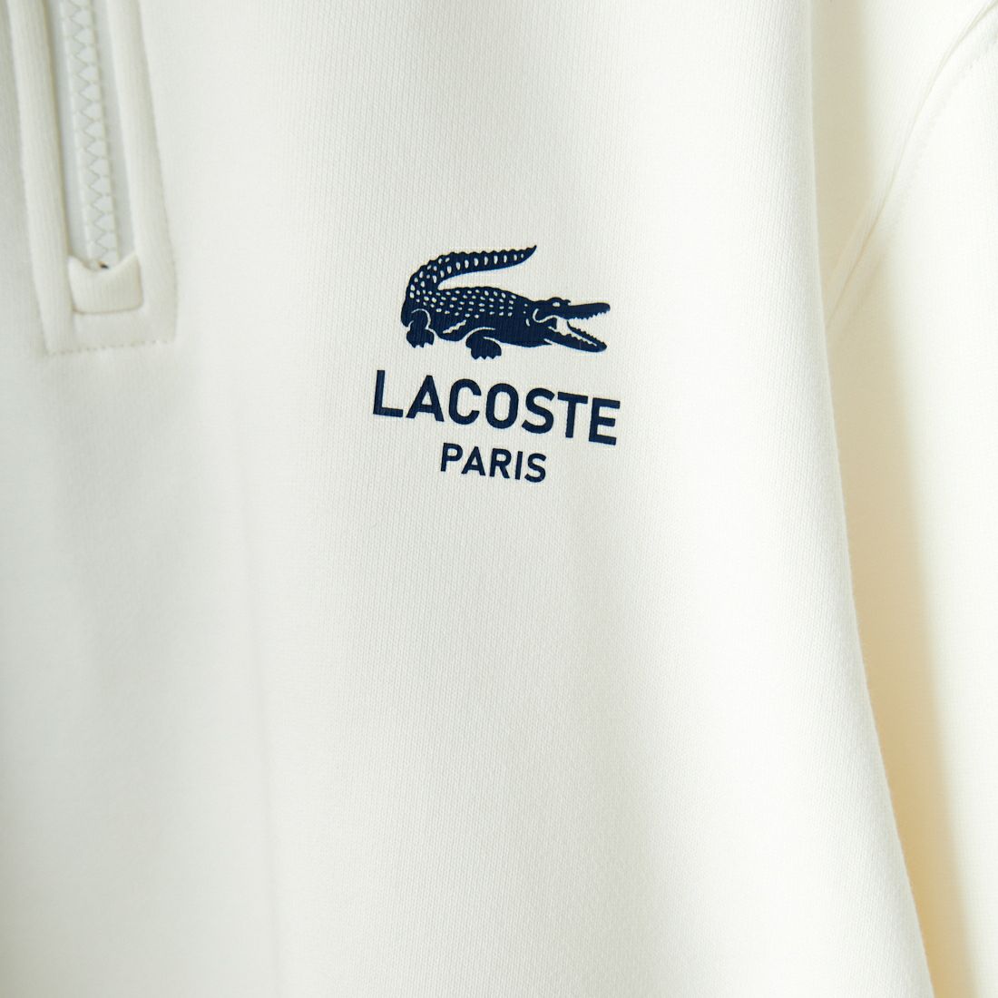LACOSTE [ラコステ] ワンポイントプリントハーフジップスウェット [SH2735] 70V FLOUR