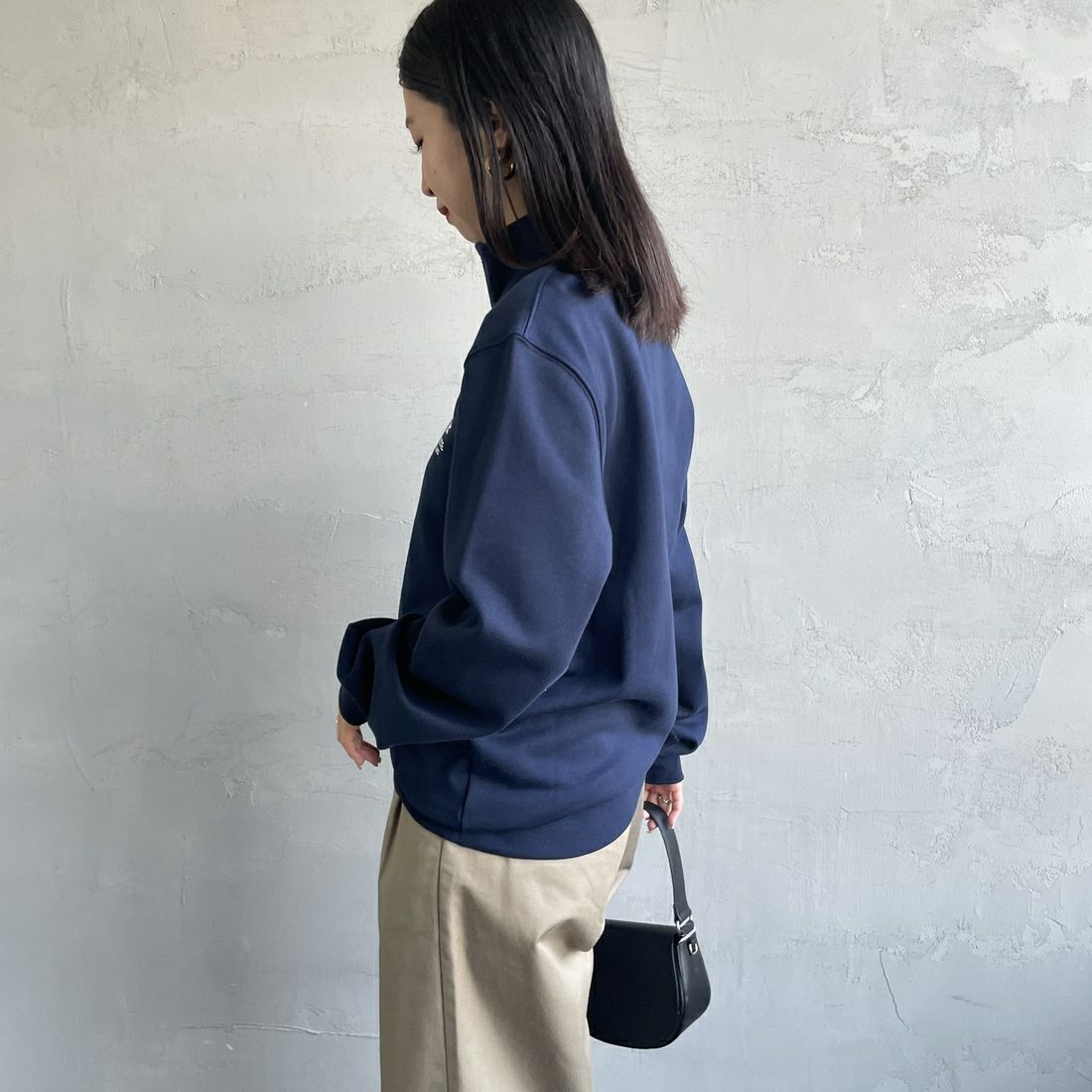 LACOSTE [ラコステ] ワンポイントプリントハーフジップスウェット [SH2735] 166 NAVY B &&モデル身長：163cm 着用サイズ：S&&