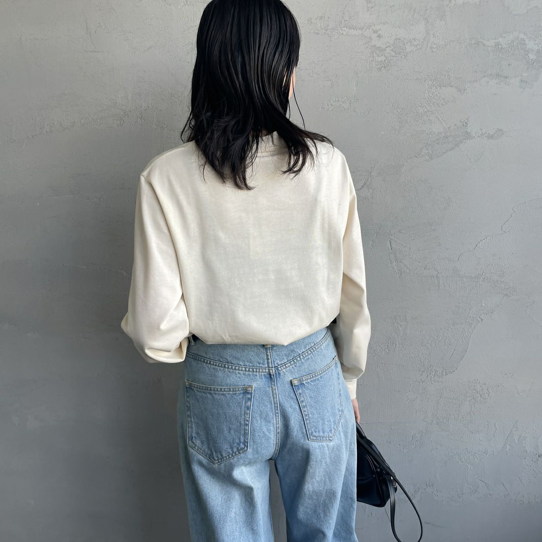 LACOSTE [ラコステ] ベーシックロングスリーブTシャツ [TH5583] XFJ ECRU &&モデル身長：160cm 着用サイズ：2&&