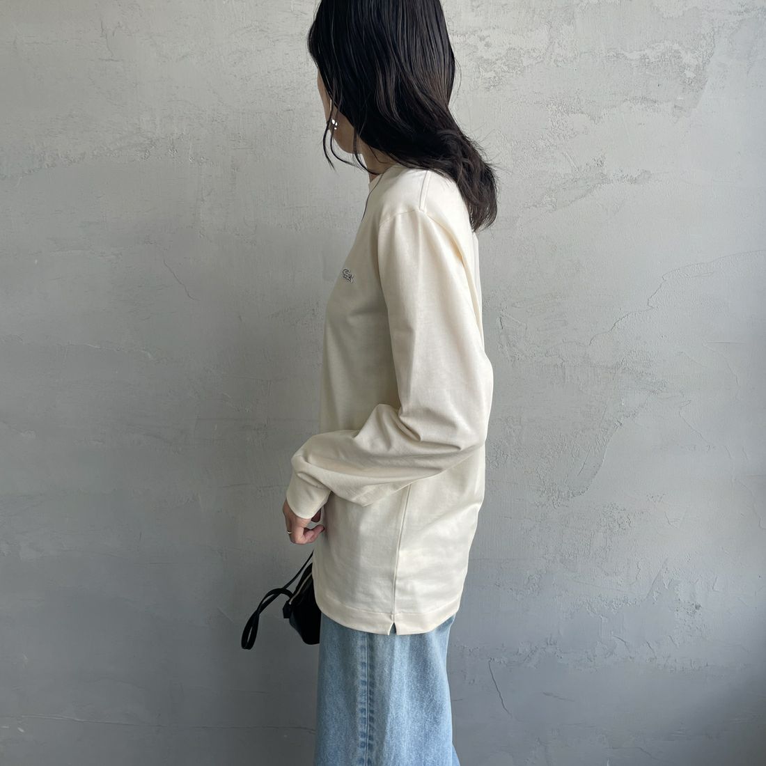 LACOSTE [ラコステ] ベーシックロングスリーブTシャツ [TH5583] XFJ ECRU &&モデル身長：160cm 着用サイズ：2&&