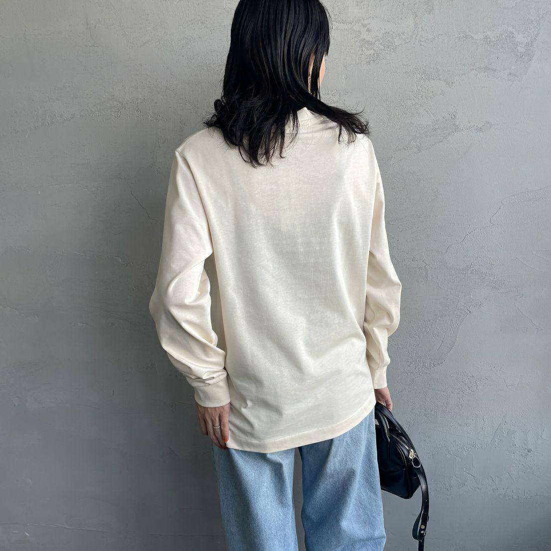 LACOSTE [ラコステ] ベーシックロングスリーブTシャツ [TH5583] XFJ ECRU &&モデル身長：160cm 着用サイズ：2&&