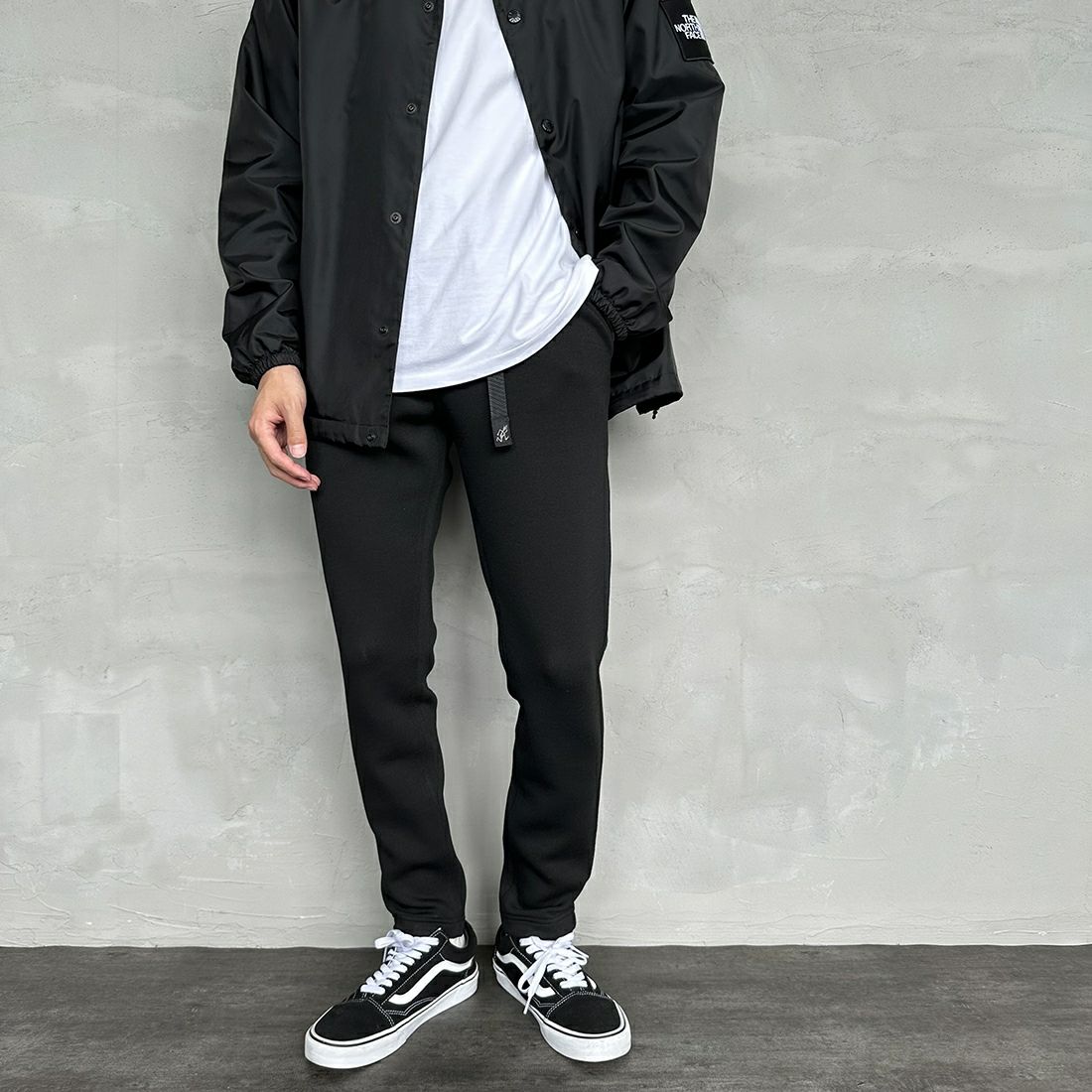GRAMiCCi [グラミチ] 別注 テックニットスリムパンツ [GUP4-F1023-JF] BLACK &&モデル身長：168cm 着用サイズ：S&&