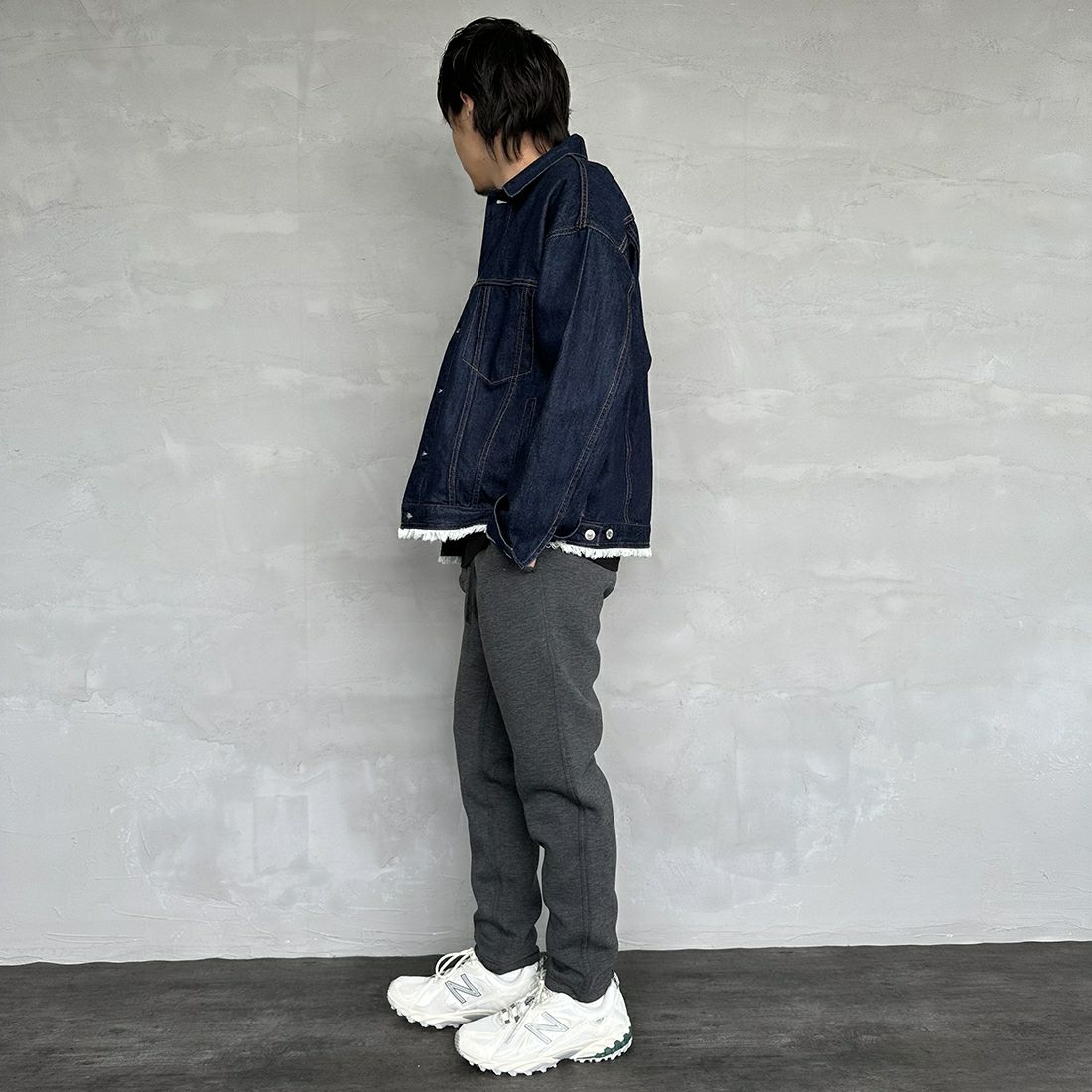 GRAMiCCi [グラミチ] 別注 テックニットスリムパンツ [GUP4-F1023-JF] CHARCOAL &&モデル身長：173cm 着用サイズ：L&&