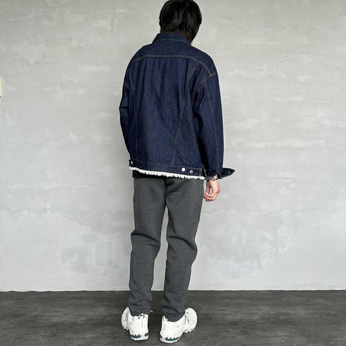 GRAMiCCi [グラミチ] 別注 テックニットスリムパンツ [GUP4-F1023-JF] CHARCOAL &&モデル身長：173cm 着用サイズ：L&&