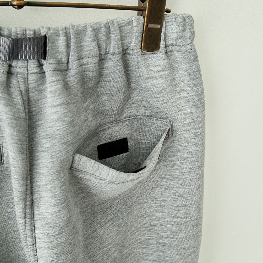 GRAMiCCi [グラミチ] 別注 テックニットスリムパンツ [GUP4-F1023-JF] GRAY