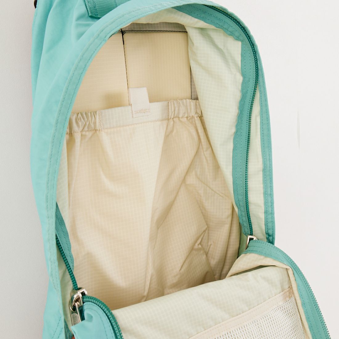 GREGORY [グレゴリー] デイパック [DAY-PACK] ｵｰｼｬﾝｸﾞﾘｰﾝ