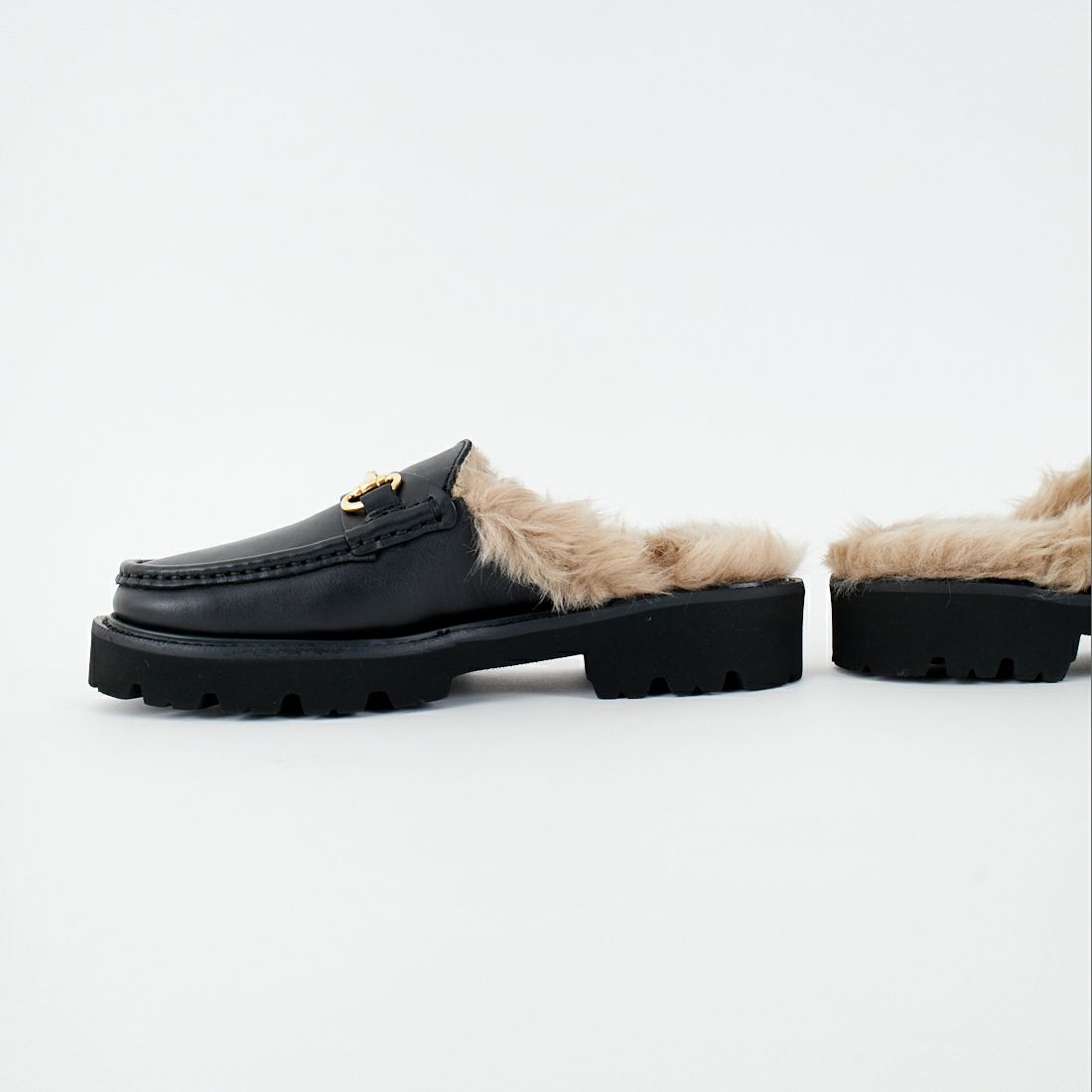 Caminando [カミナンド] ファービット付き フラットシューズ [22115W] BLACK