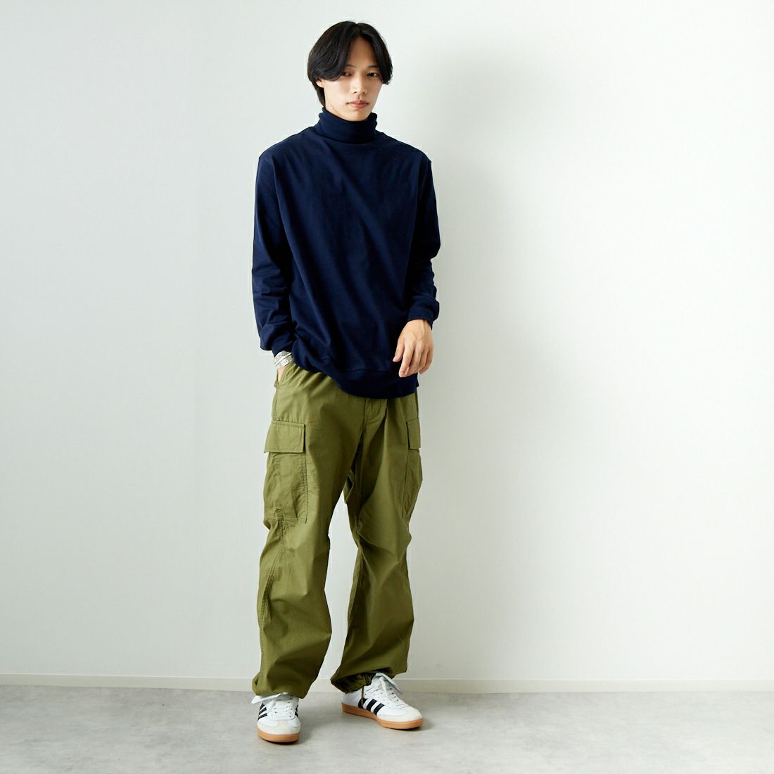 amne [アンヌ] ジャージータートルTシャツ [AMN-CS-066] NAVY &&モデル身長：179cm 着用サイズ：3&&