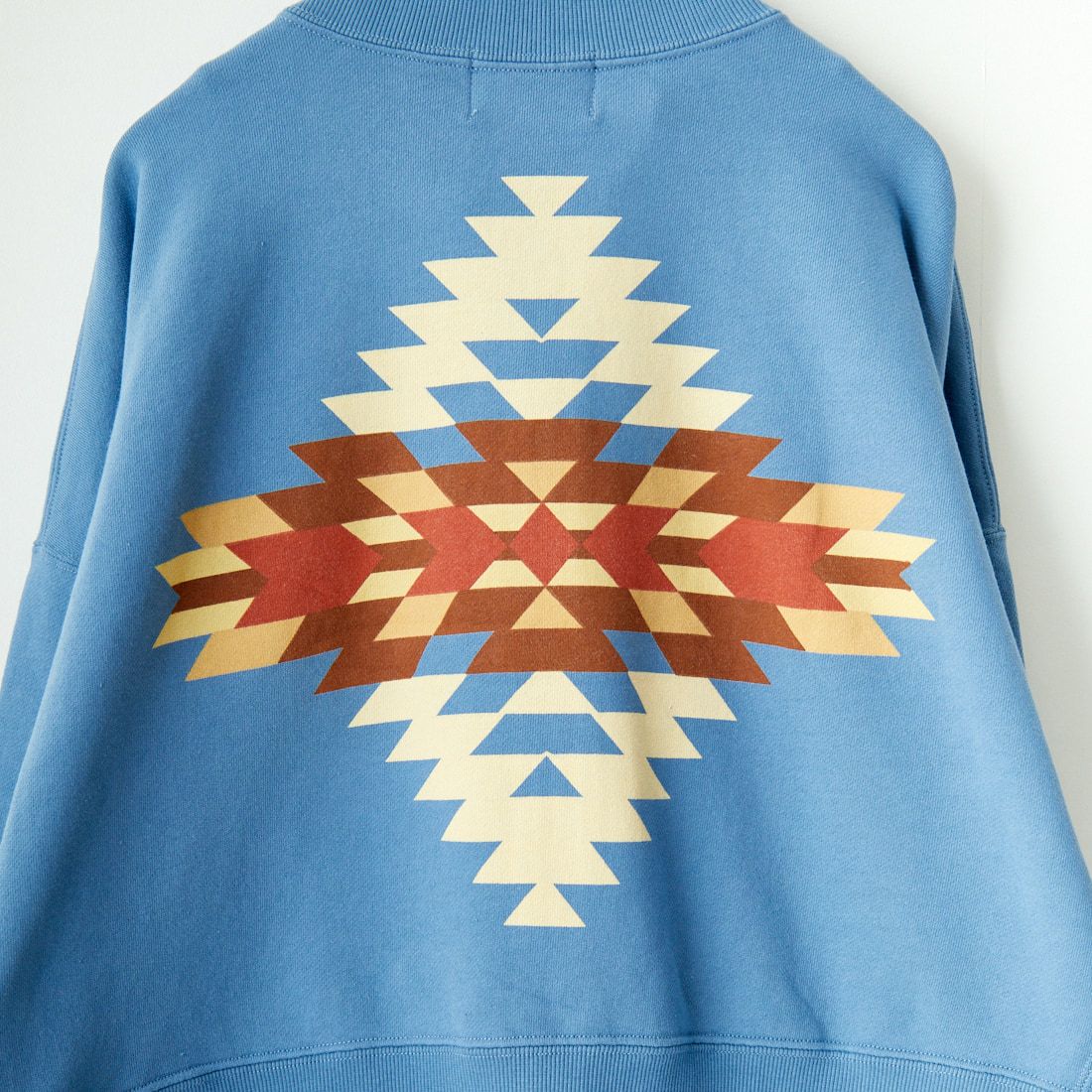 PENDLETON [ペンドルトン] ネイティブ柄 バックプリントジップアップスウェット [4475-7111] 64 SAX