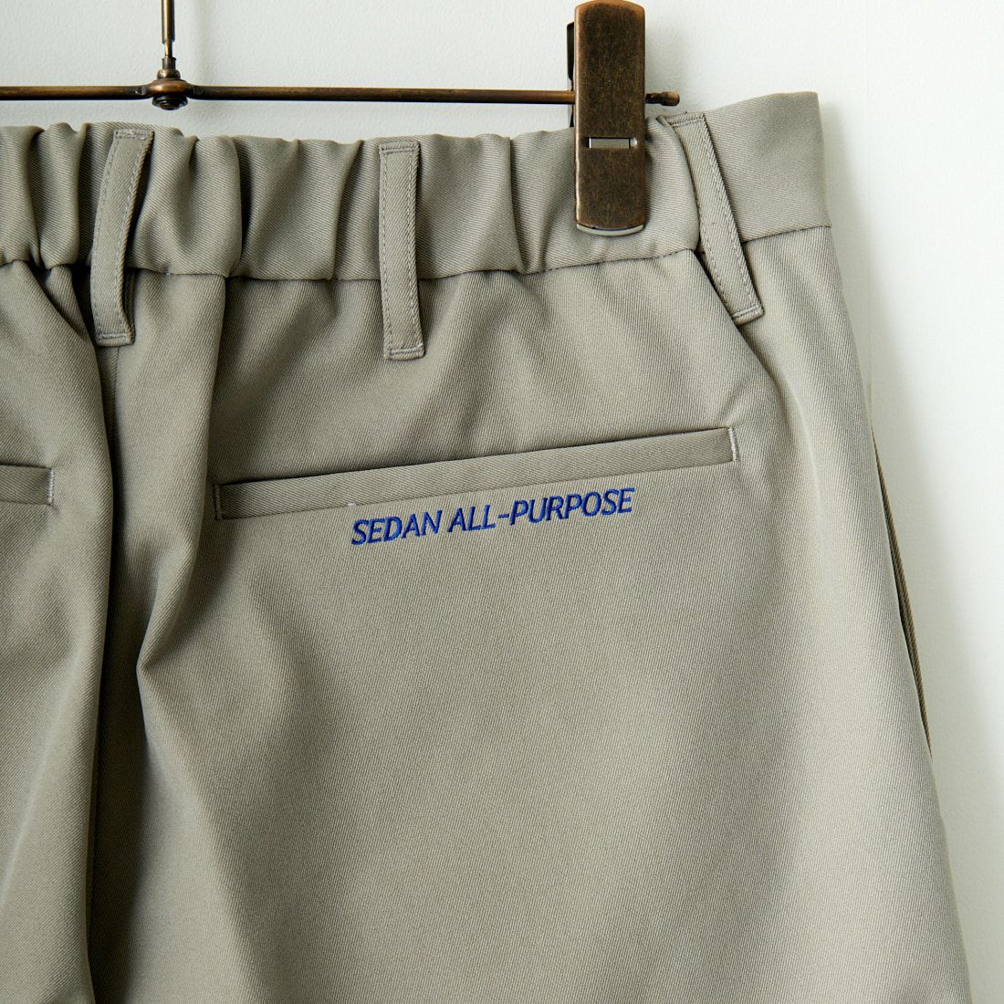 新品 SEDAN ALL-PURPOSE ベンチレーションテックチノスラックス 
