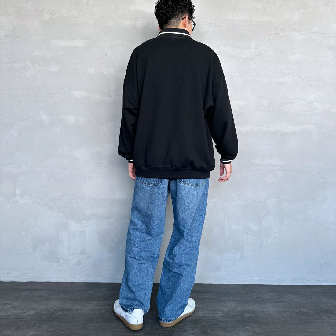 umbro [アンブロ] 別注 ワンポイントロゴ刺繍 ゲームスウェット [KBT58-NK-PO2-JF] BLACK &&モデル身長：168cm 着用サイズ：L&&