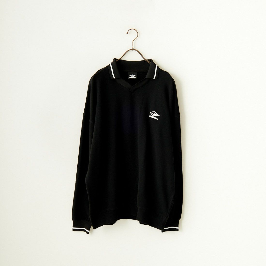 umbro [アンブロ] 別注 ワンポイントロゴ刺繍 ゲームスウェット [KBT58-NK-PO2-JF] BLACK