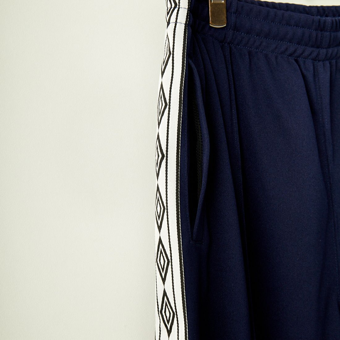 umbro [アンブロ] 別注 トラックパンツ [KBT58-NK-PT5-JF] NAVY