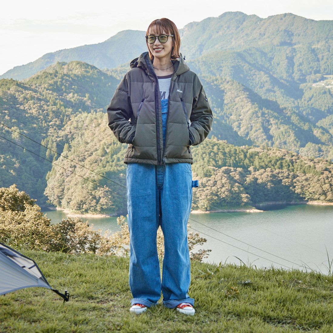 JEANSFACTORY × NANGA [ジーンズファクトリー × ナンガ] 別注 HINOC ダウンジャケット [JMP-244-023] KHAKI &&モデル身長：167cm 着用サイズ：XS&&