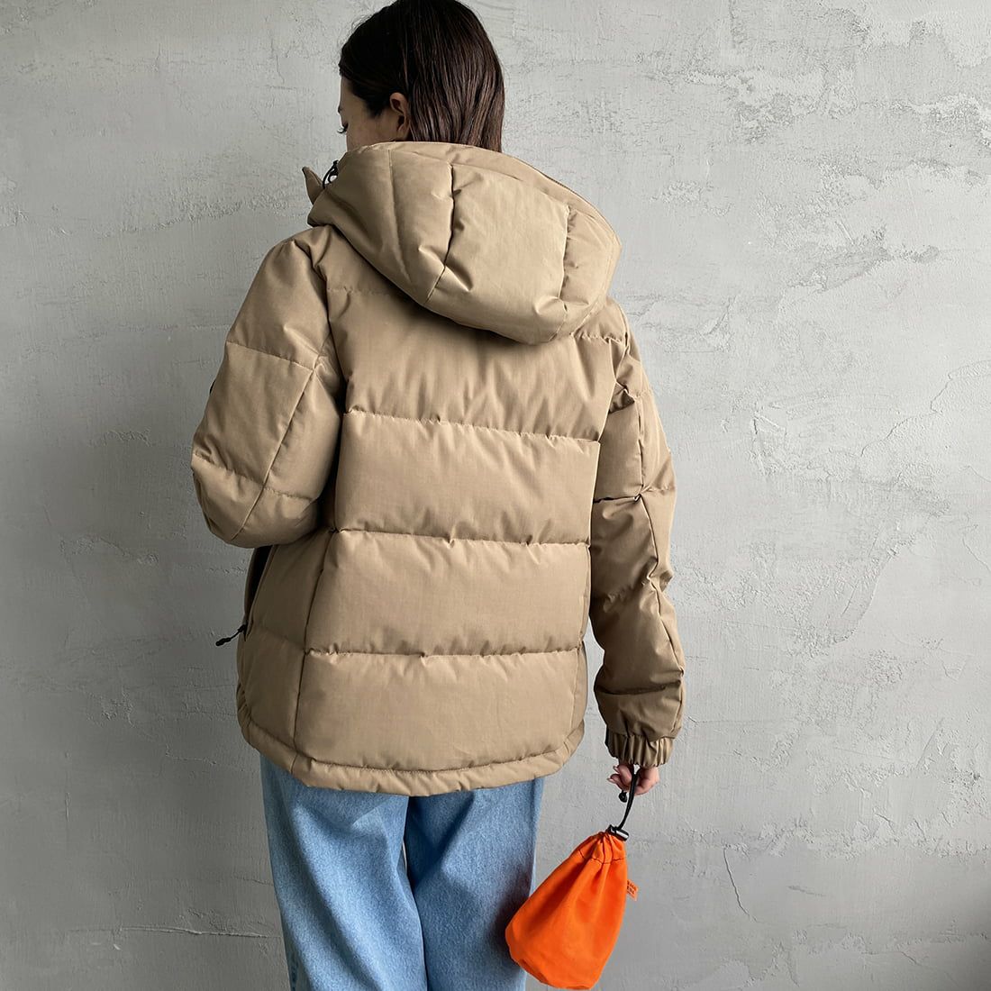 JEANSFACTORY × NANGA [ジーンズファクトリー × ナンガ] 別注 HINOC ダウンジャケット [JMP-244-023] BEIGE &&モデル身長：163cm 着用サイズ：XS&&